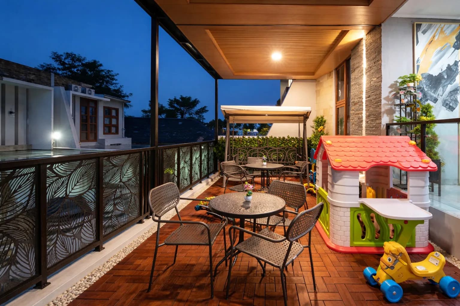 Area Rooftop